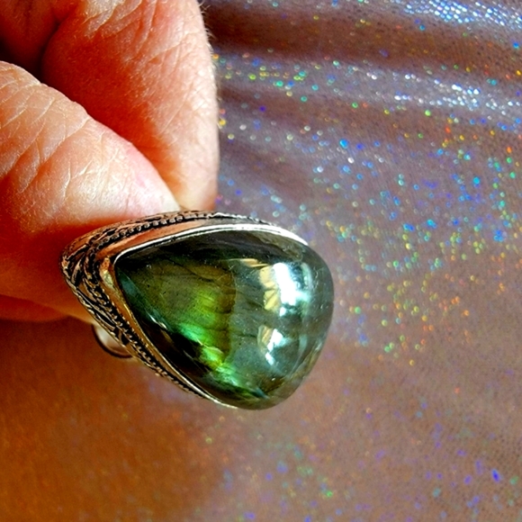 Labradorite Teardrop Ring - Picture 2 of 6